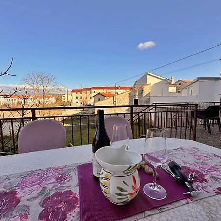 Apartments Katarina Malinska Extérieur photo