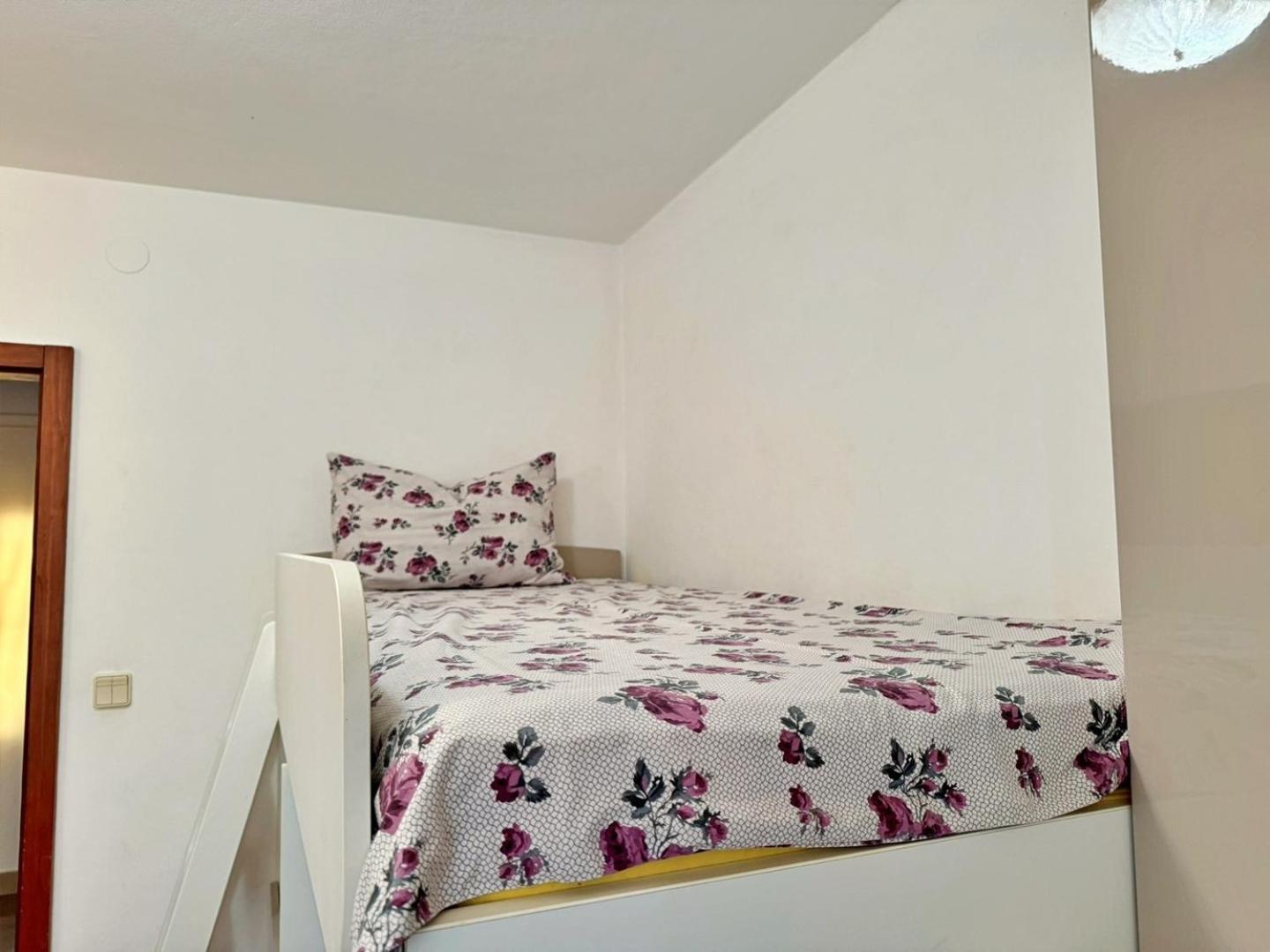 Apartments Katarina Malinska Extérieur photo