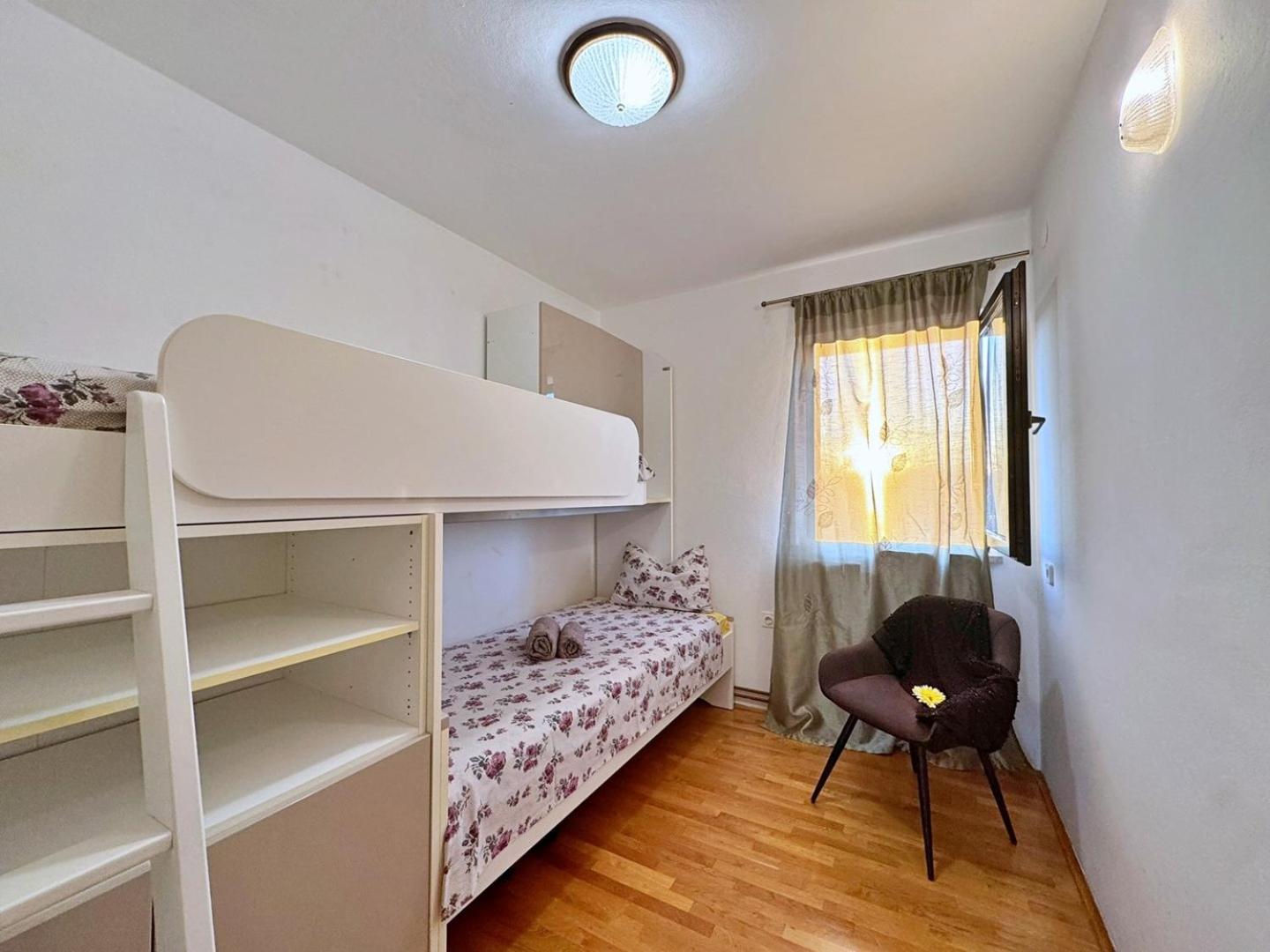 Apartments Katarina Malinska Extérieur photo