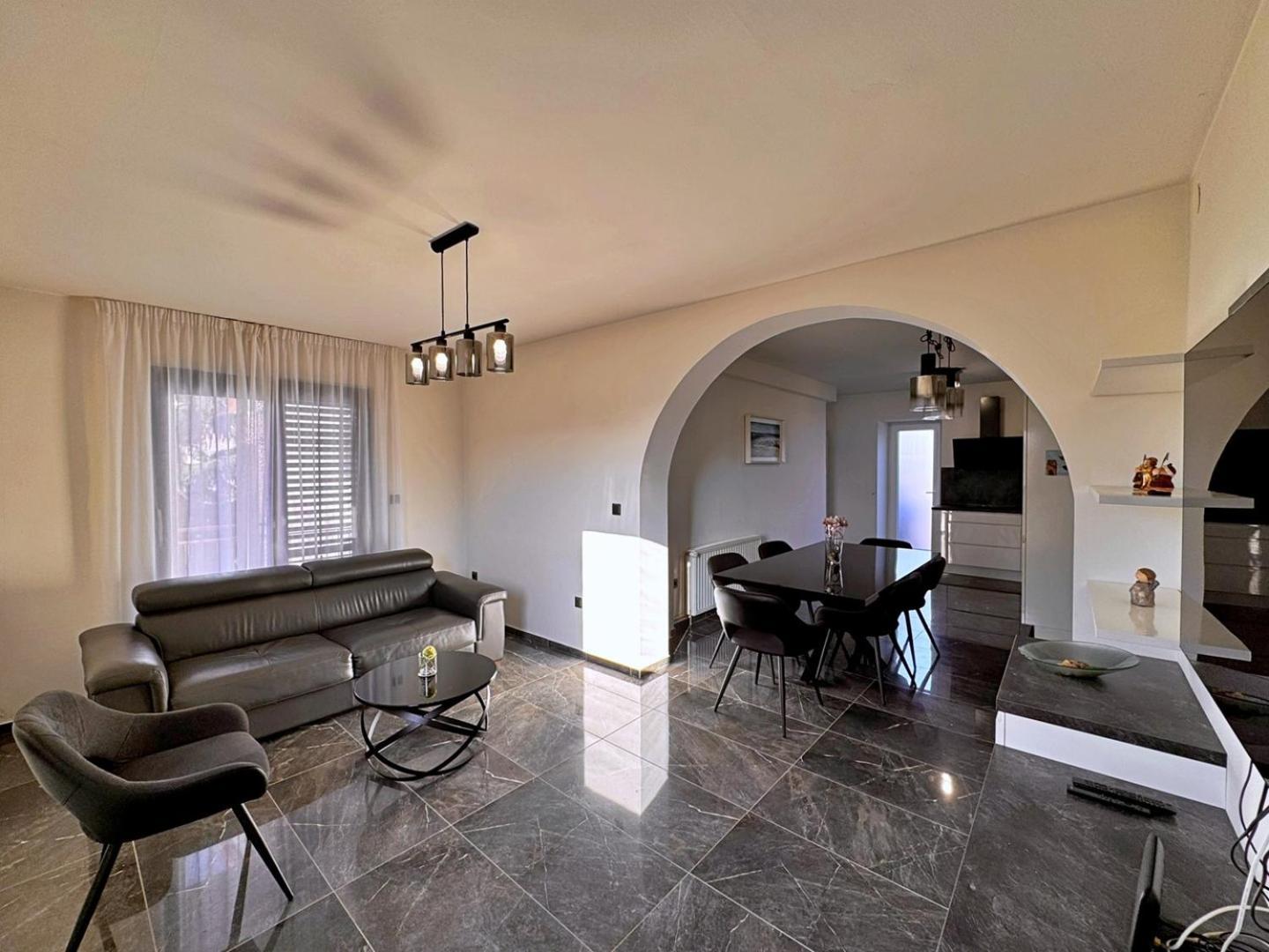 Apartments Katarina Malinska Extérieur photo